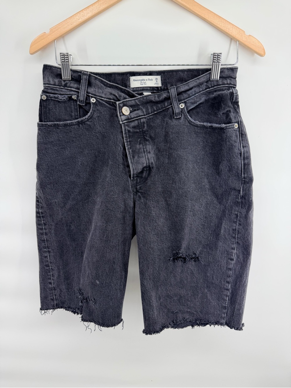 Abercrombie The Dad High Rise Black Distressed Mario Yoshi Shorts 28
